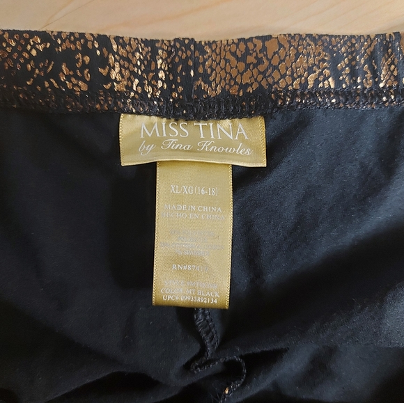 Tina Knowles Black & Gold Stretch Snakeskin Pattern Leggings - Picture 9 of 9